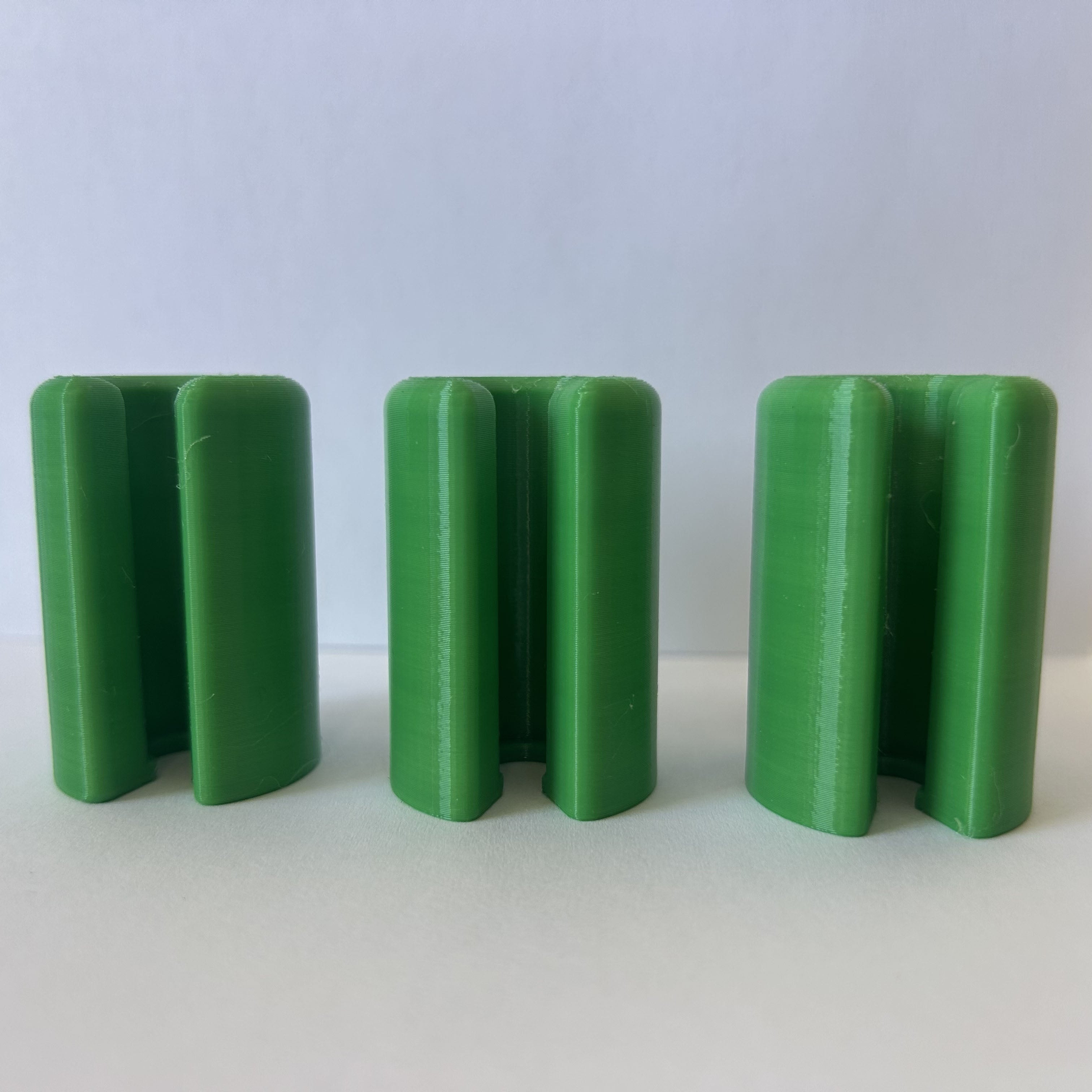Anywhere Buddy lip balm holder in Green Serenity – view 9