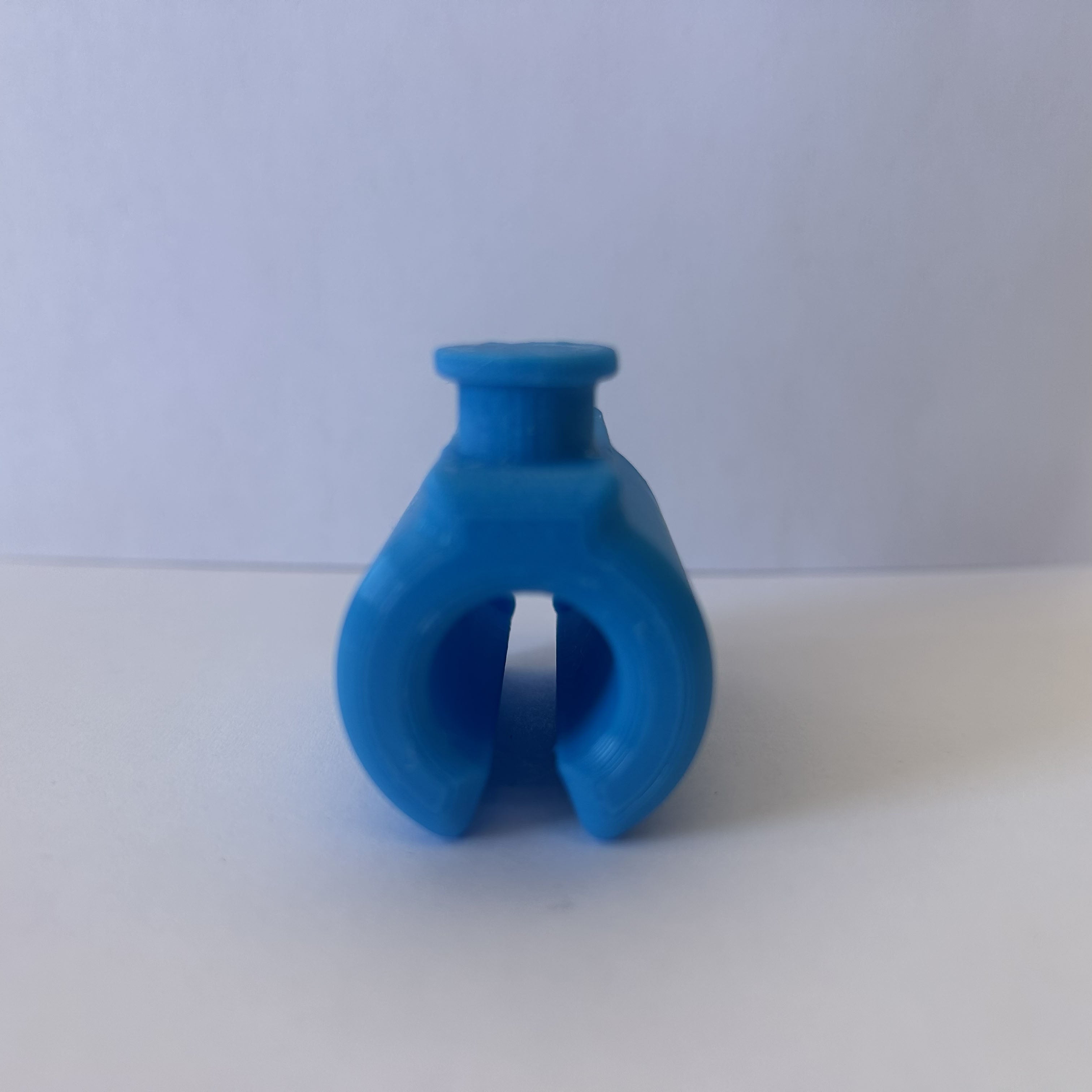 Bagg Buddy lip balm holder in Blue Bliss – view 5