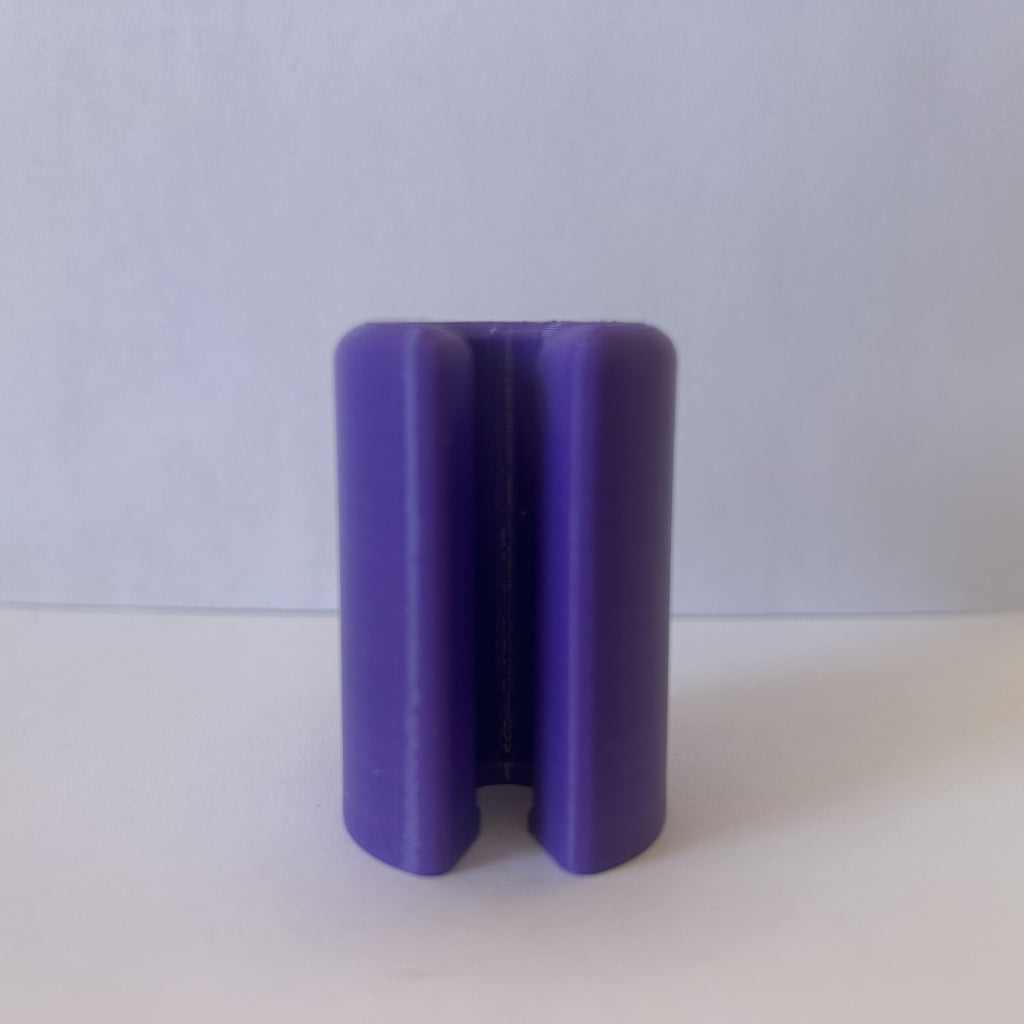 Bagg Buddy lip balm holder in Purple Perfection