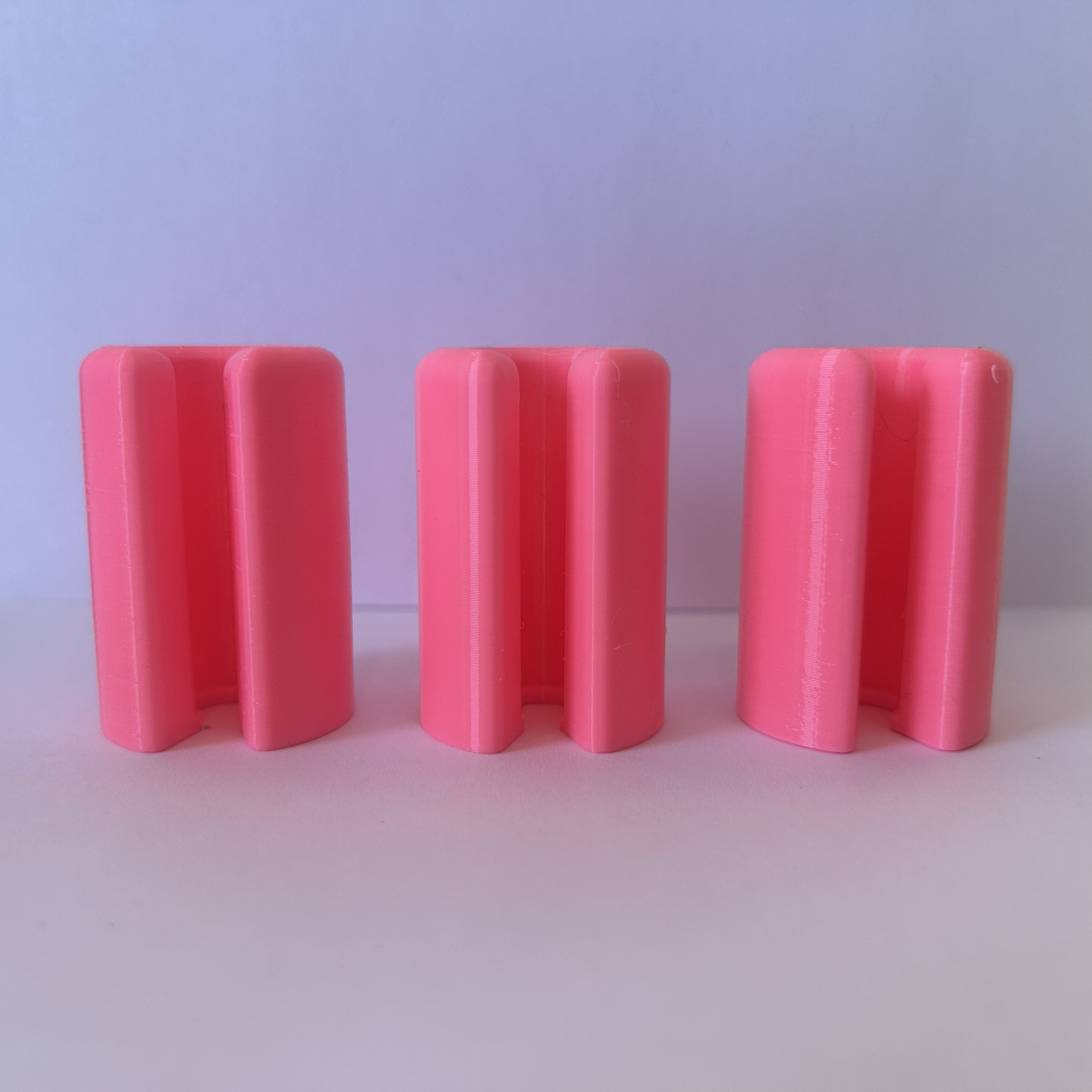 Anywhere Buddy lip balm holder in Perennial Pink – view 9