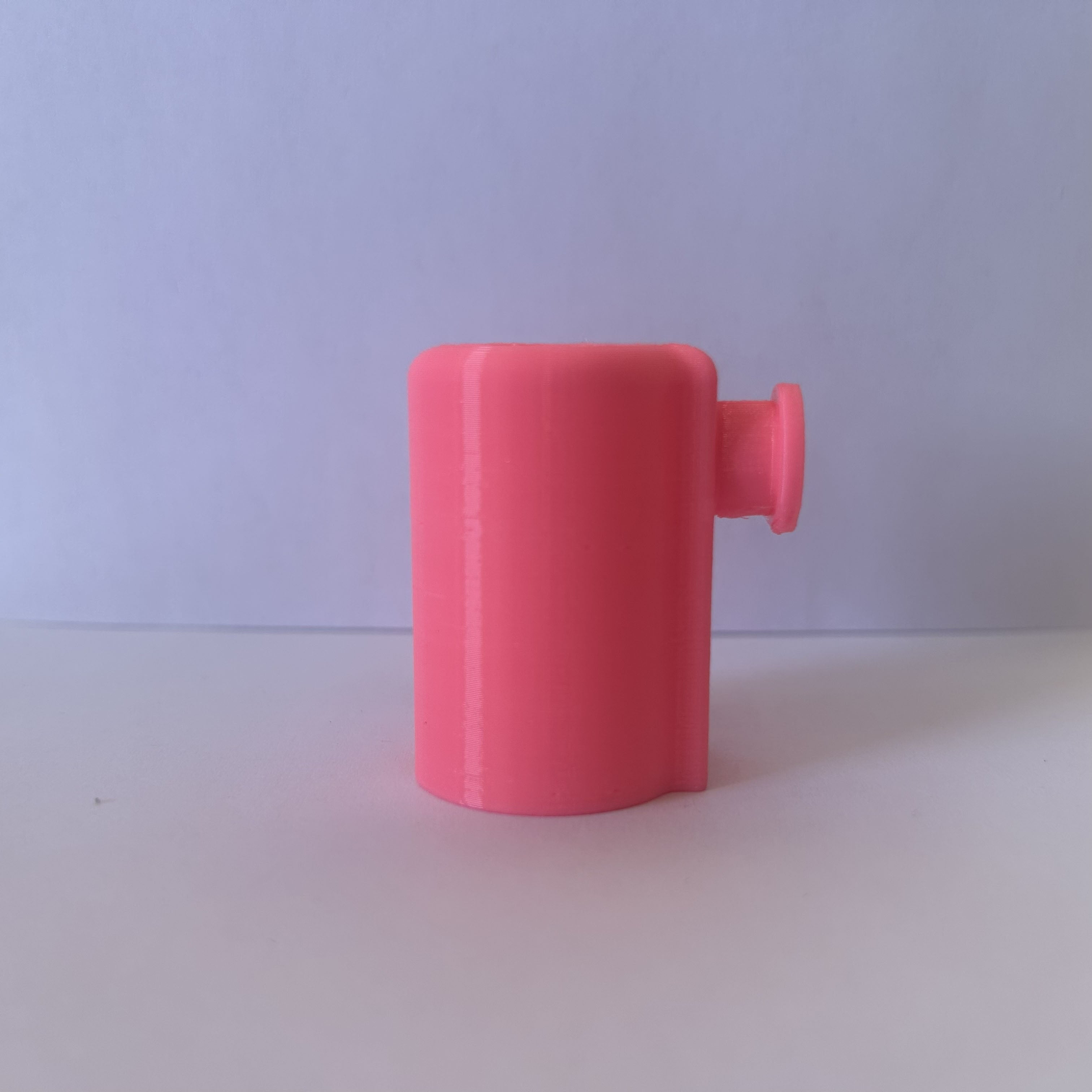Bagg Buddy lip balm holder in Perennial Pink – view 4