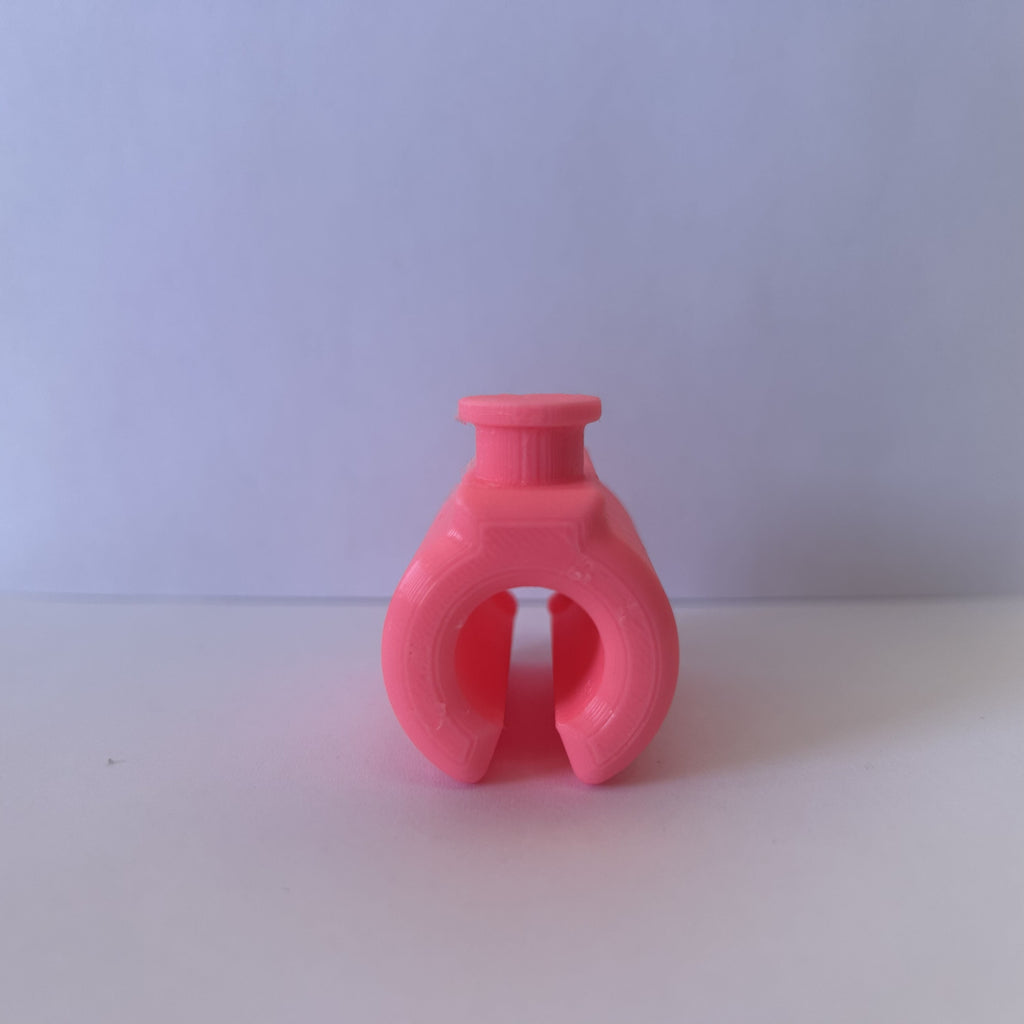 Bagg Buddy lip balm holder in Perennial Pink – view 5